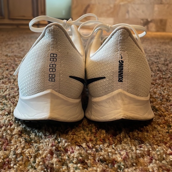 Nike sneakers - Picture 5 of 5